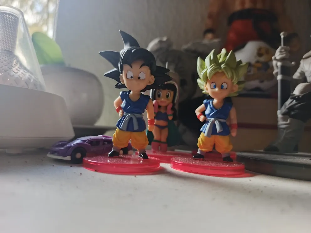 Foto de un comprador: Lote de 13 mini figuras de Dragon Ball Z Super Saiyajin