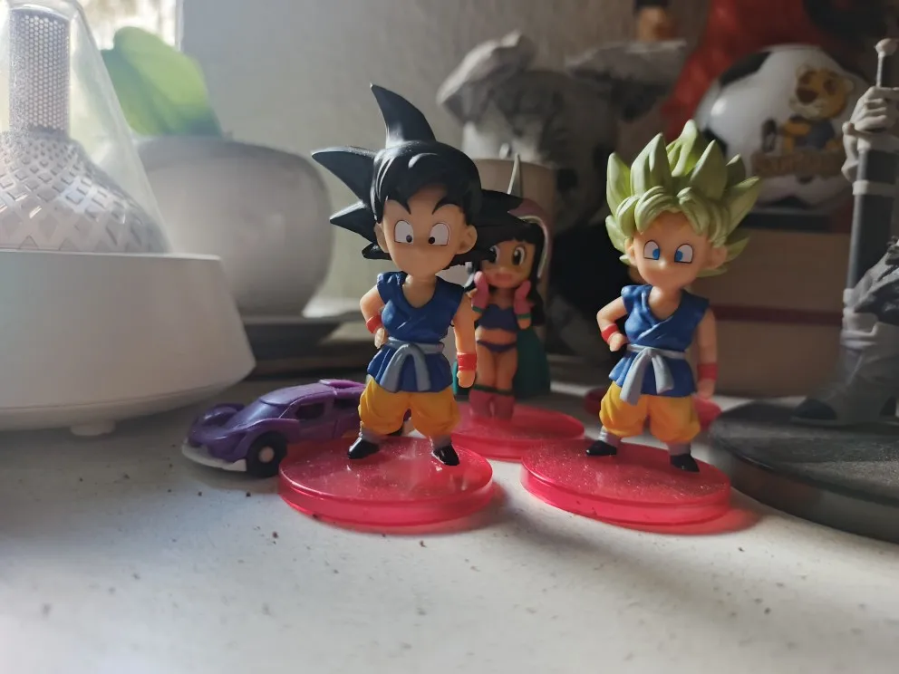 Foto de un comprador: Lote de 13 mini figuras de Dragon Ball Z Super Saiyajin