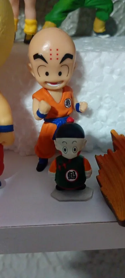 Foto de un comprador: Lote de 13 mini figuras de Dragon Ball Z Super Saiyajin