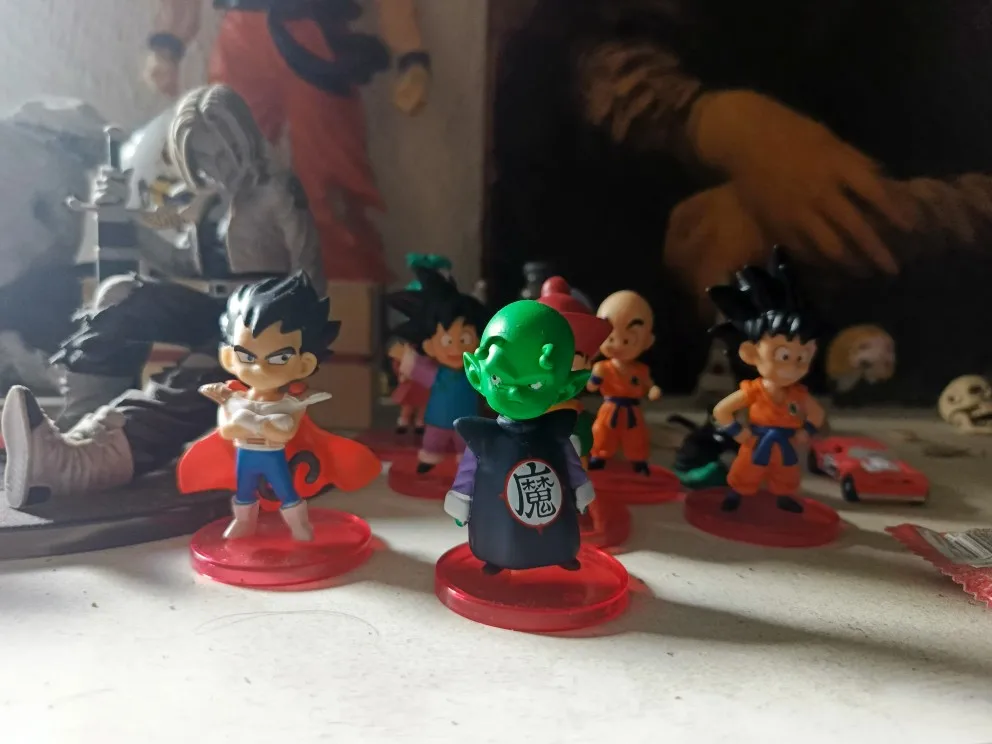 Foto de un comprador: Lote de 13 mini figuras de Dragon Ball Z Super Saiyajin