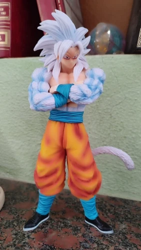 Foto de un comprador: Figura de Goku de 29 cm (11.4 pulgadas) de Dragon Ball Z, escala 1/6