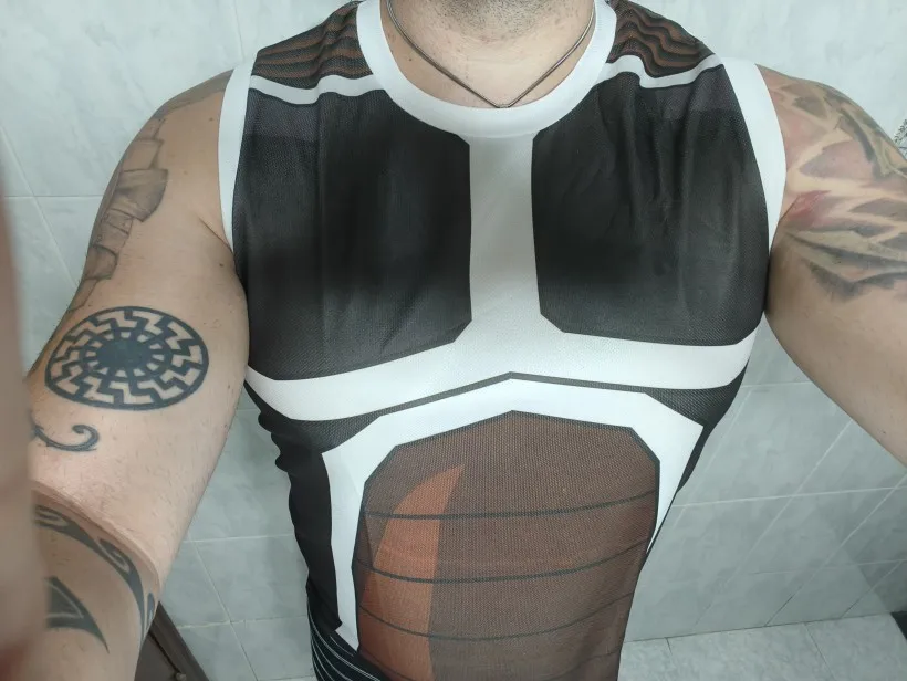 Foto de un comprador: Camiseta sin mangas de cosplay con armadura saiyajin 3D