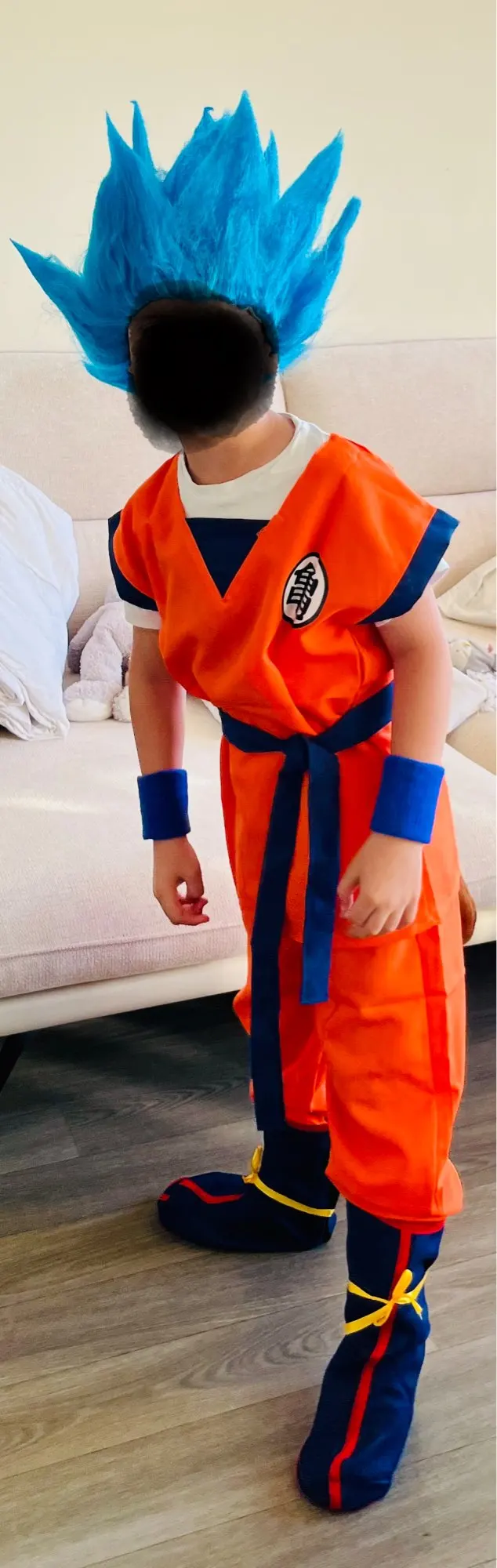 Foto de un comprador: Disfraces de Halloween para niños y niñas, Goku con peluca o en lote de 8