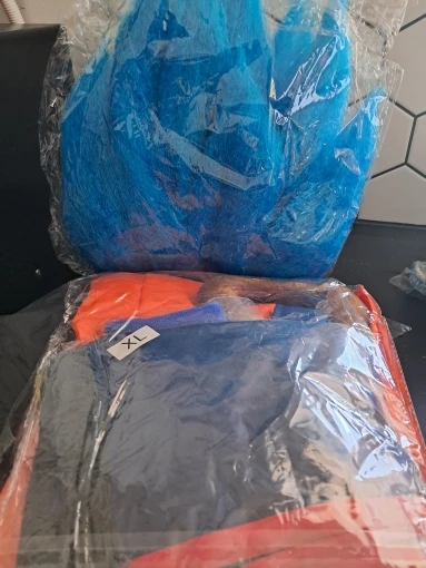 Foto de un comprador: Disfraces de Halloween para niños y niñas, Goku con peluca o en lote de 8