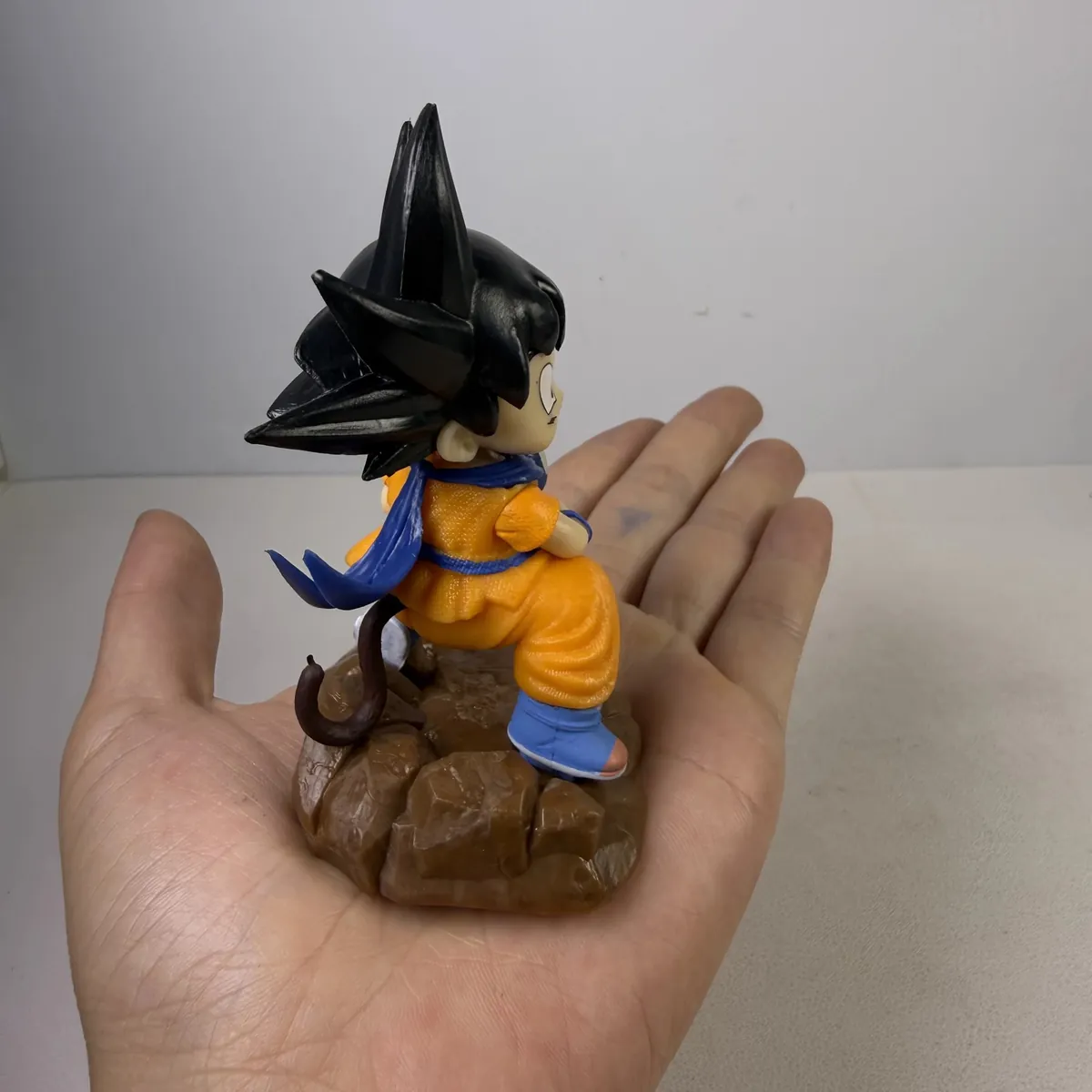 Dragon Ball: pequeño Goku de la infancia, figura a escala 1/12 – vue 4