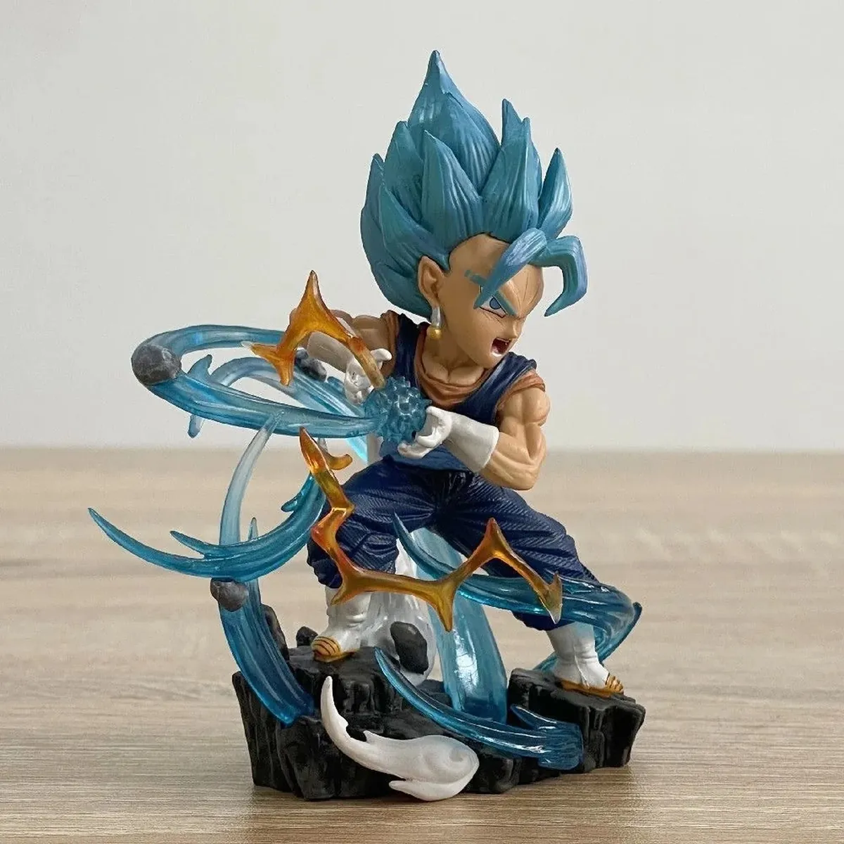Figura de Anime Dragon Ball Z versión Q de Vegeta de 11 cm – vue 2