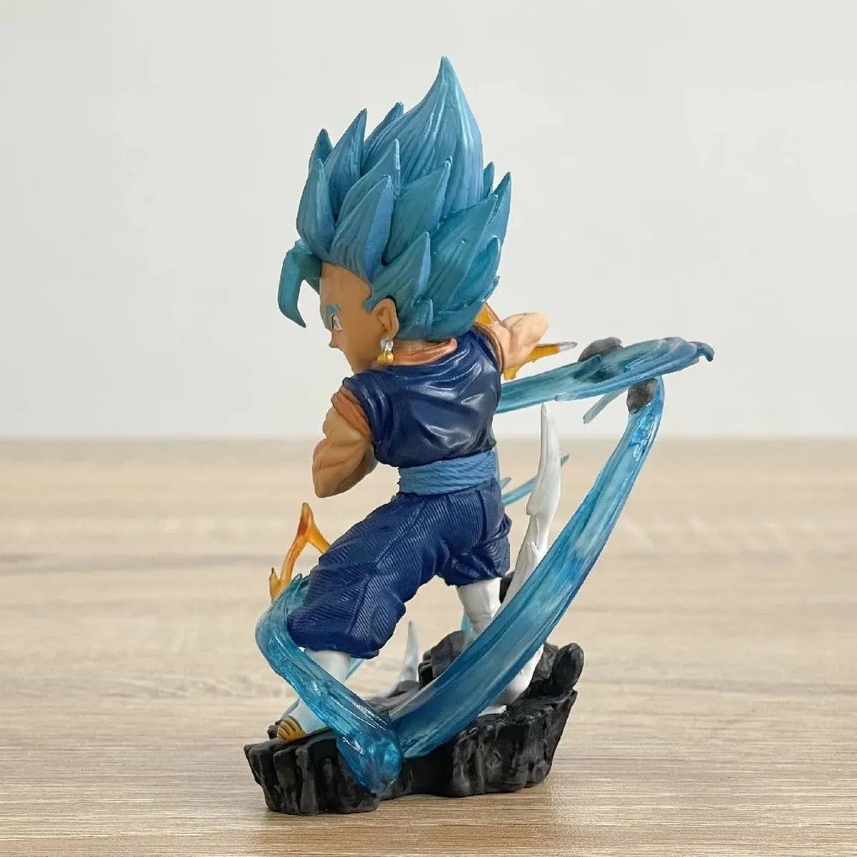 Figura de Anime Dragon Ball Z versión Q de Vegeta de 11 cm – vue 3