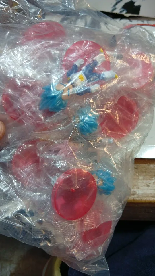 Foto de un comprador: Figura de acción de Dragon Ball Super Saiyan en lote de minifiguras