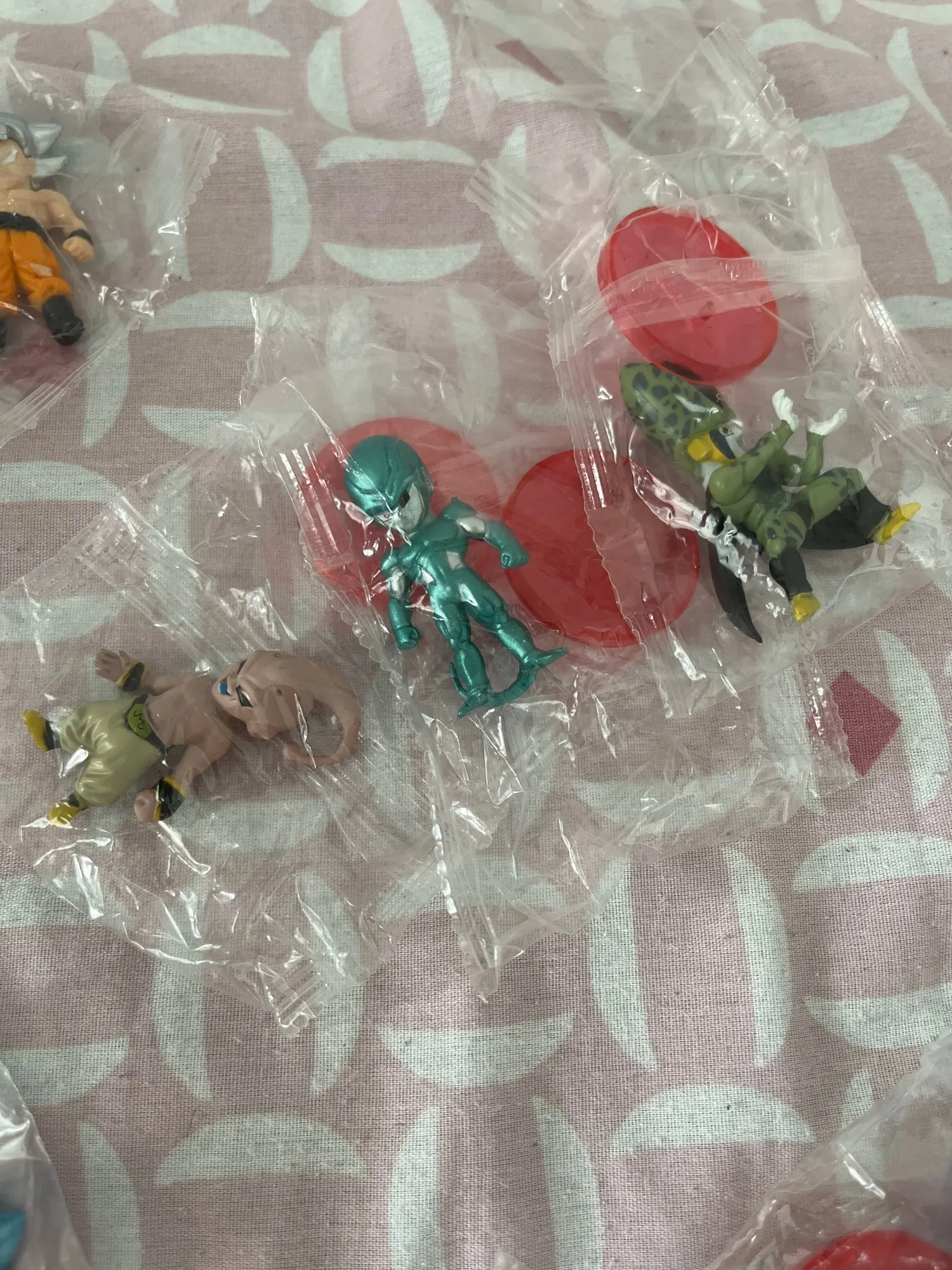 Foto de un comprador: Figura de acción de Dragon Ball Super Saiyan en lote de minifiguras