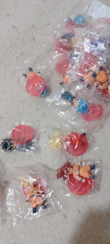 Foto de un comprador: Figura de acción de Dragon Ball Super Saiyan en lote de minifiguras