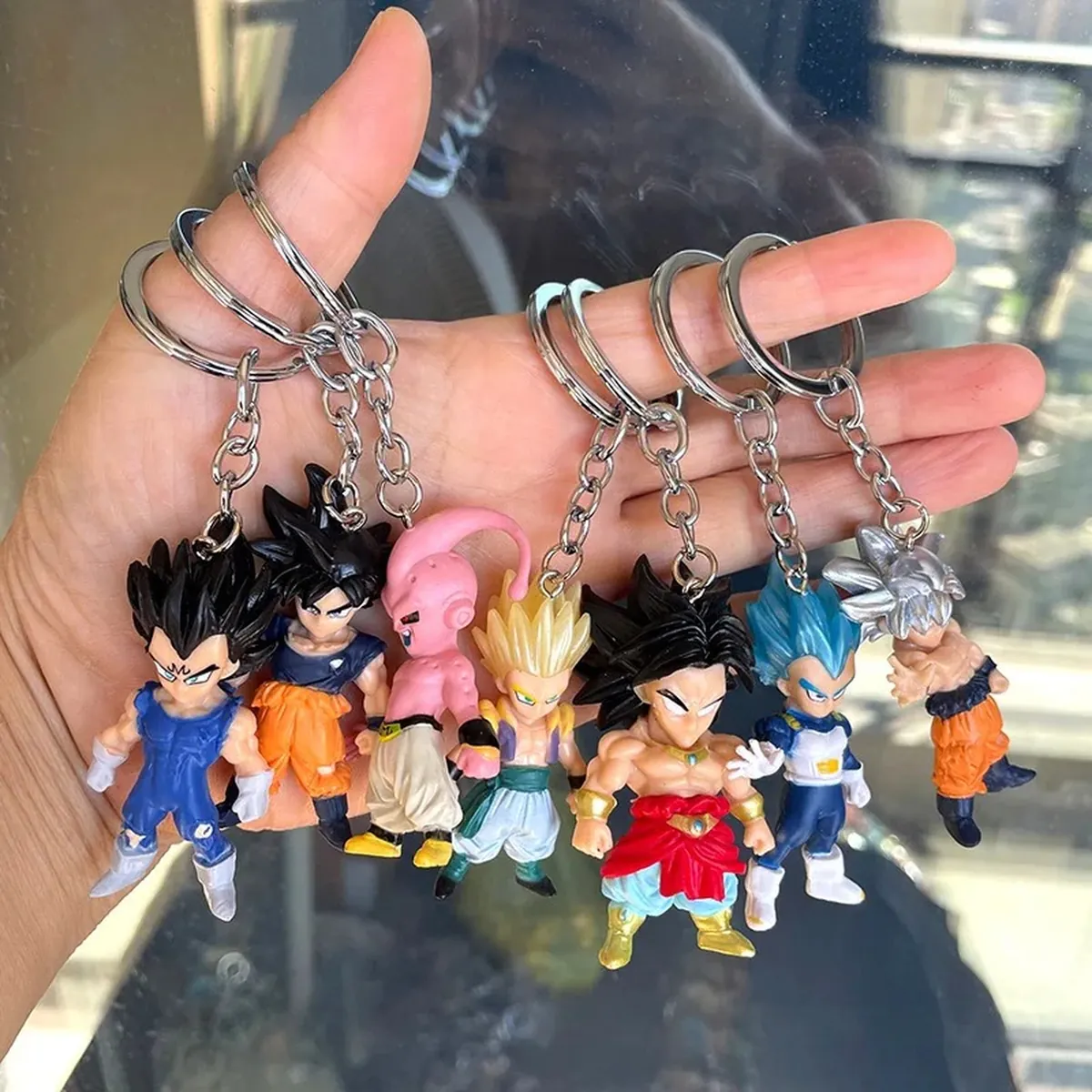 Figura de Dragon Ball chibi: llavero mini de Son Goku kawaii – vue 3