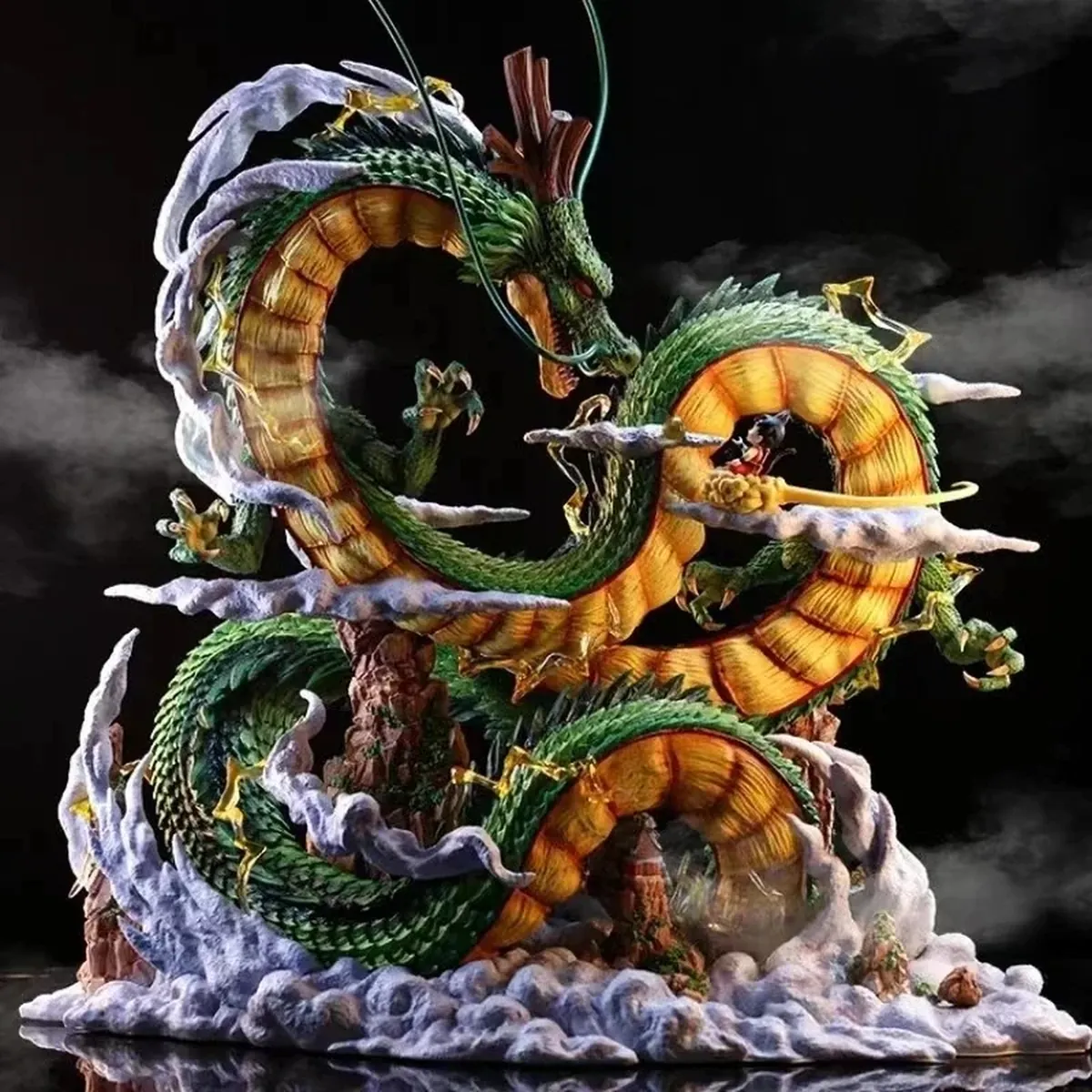 Figura de Dragon Ball: Shenron y Goku en PVC para coleccionar – vue 2