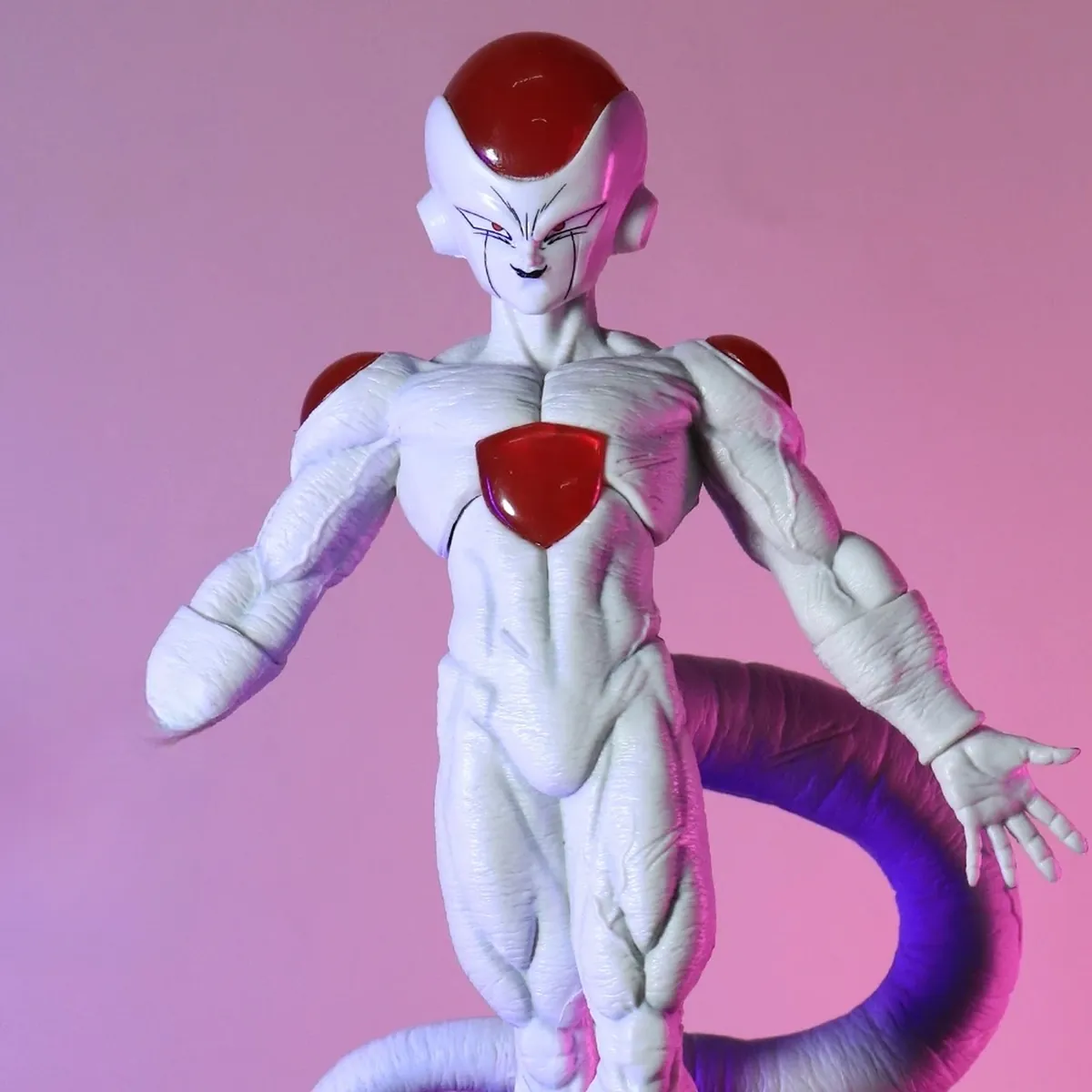 Figura de Freezer de 26 cm a escala 1/12 de Dragon Ball – vue 3