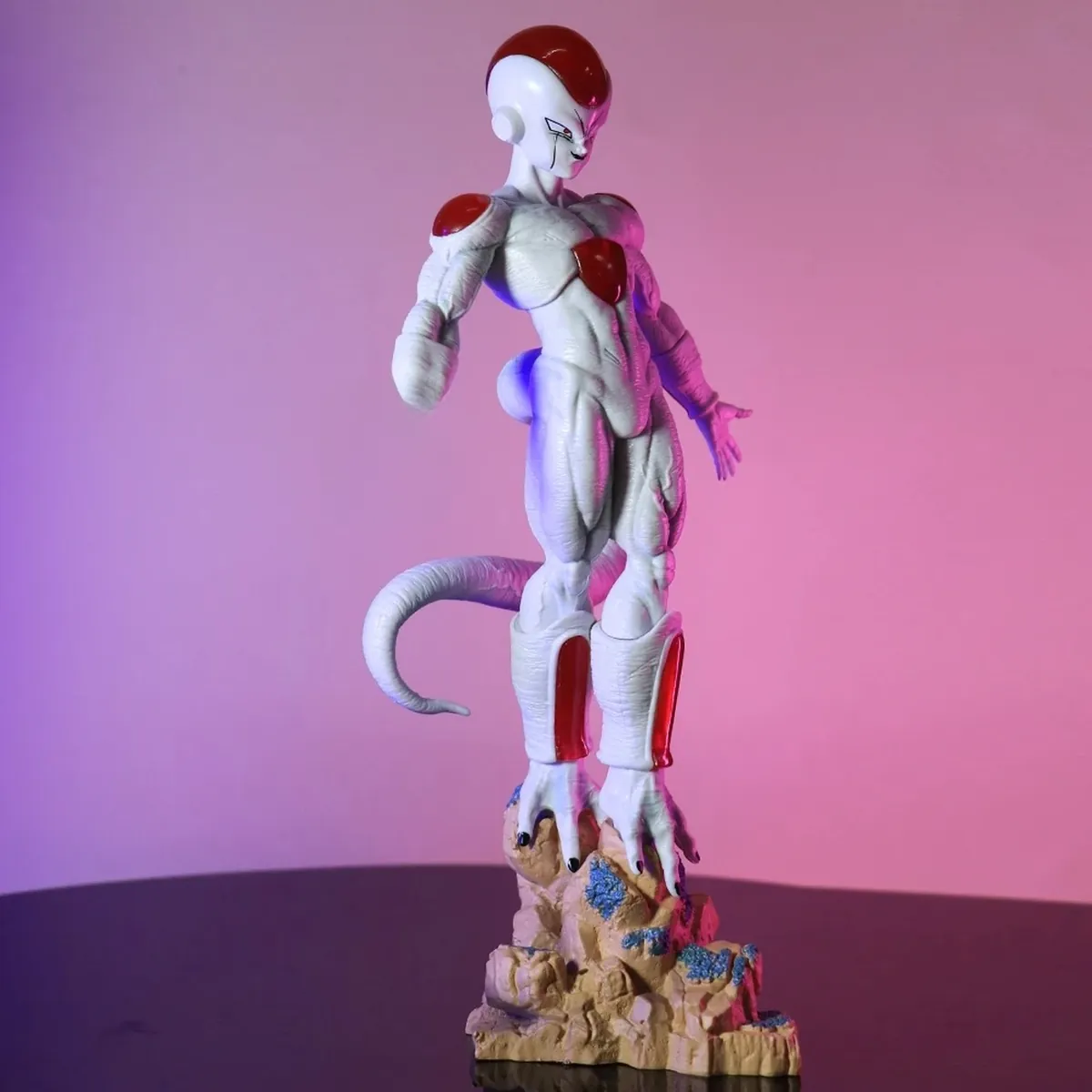 Figura de Freezer de 26 cm a escala 1/12 de Dragon Ball – vue 6