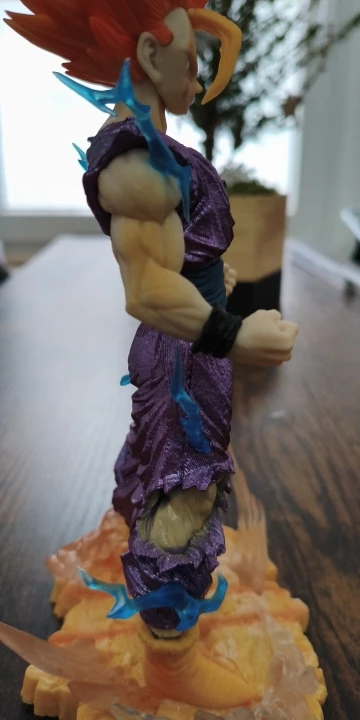 Foto de un comprador: Figura de Gohan Super Saiyajin de Dragon Ball Z para colección