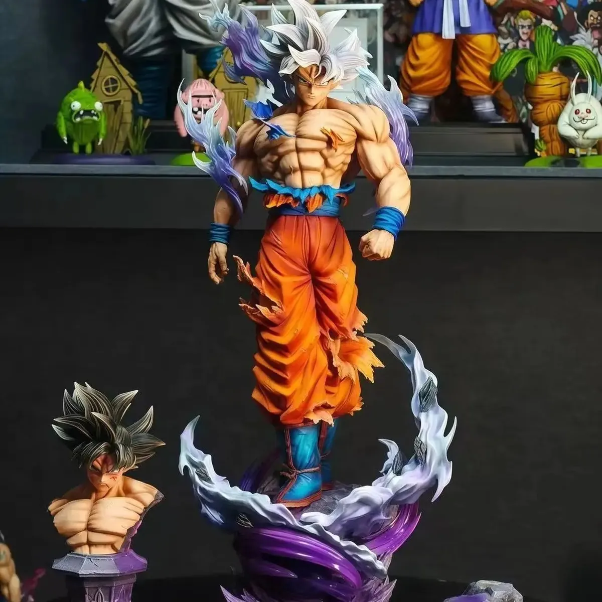 Figura de Son Goku Ultra Instinto de Dragon Ball de 21 cm – vue 2