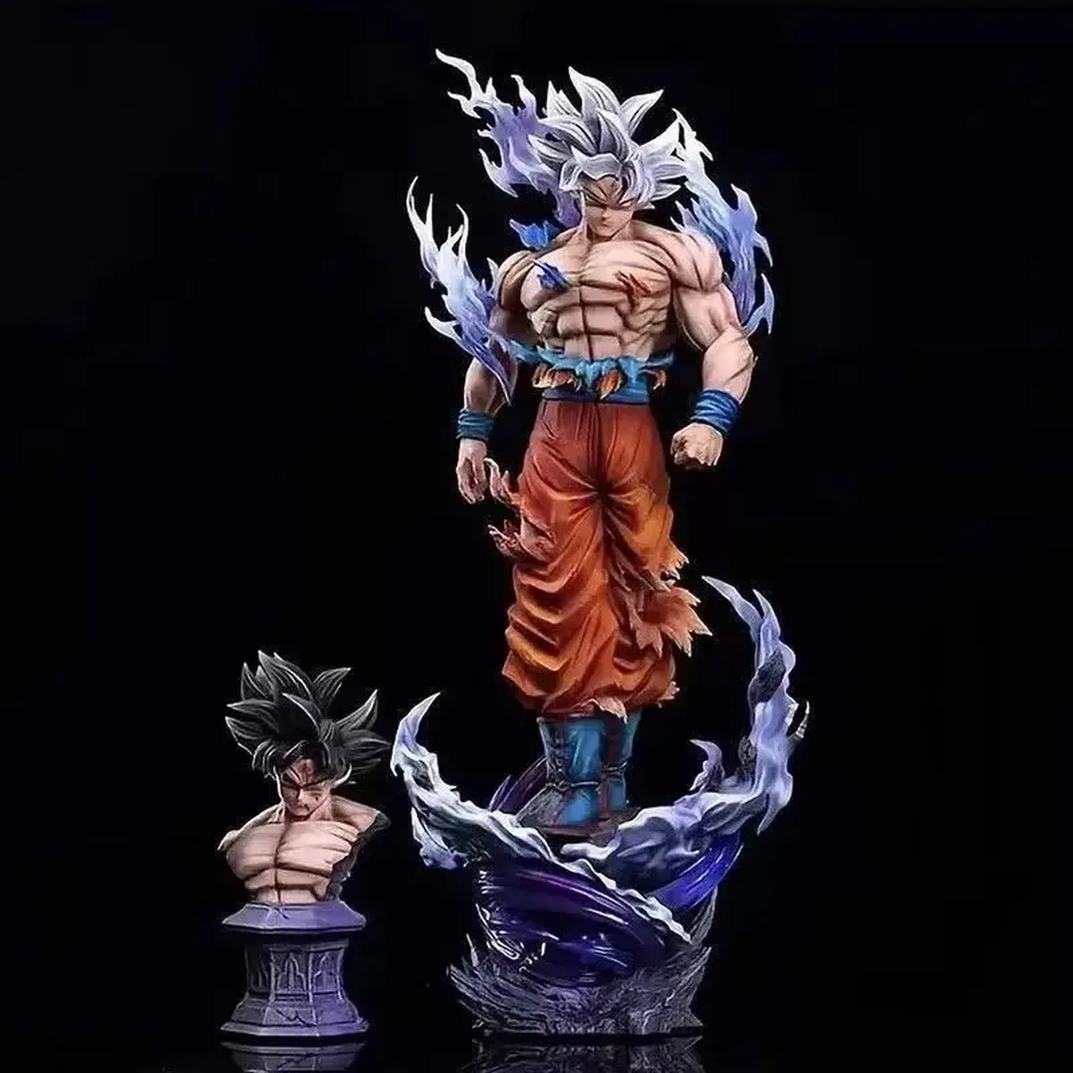 Figura de Son Goku Ultra Instinto de Dragon Ball de 21 cm – vue 3