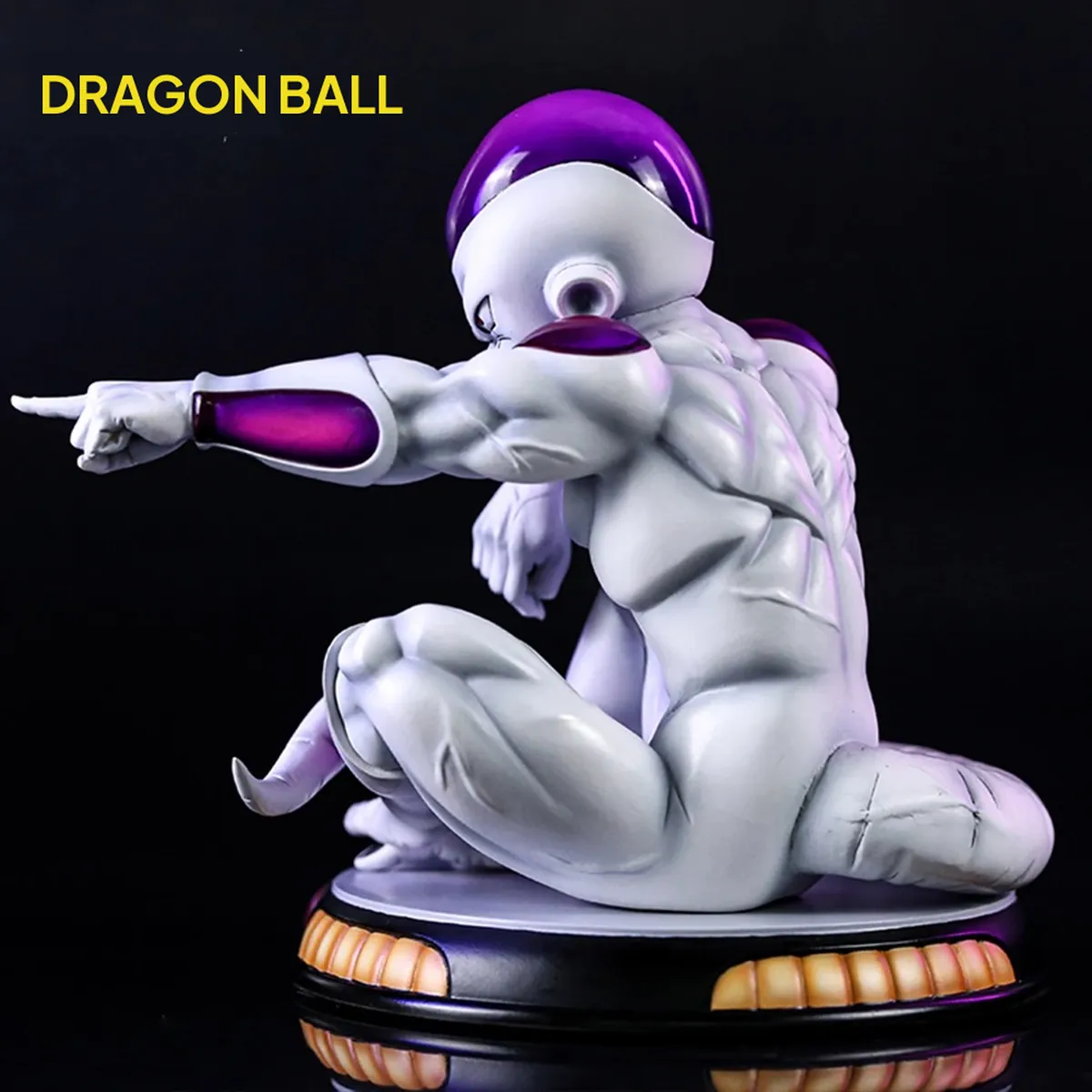 Figuras de Anime Dragon Ball Z de Freezer sentado para colección – vue 3