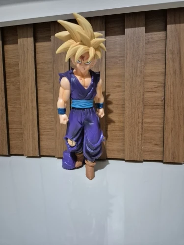 Foto de un comprador: Figura de acción de Gohan de 21 cm en vinilo, 4 modelos