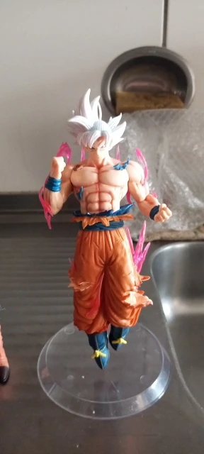 Foto de un comprador: Figuras de acción de Dragon Ball Z Ultra Instinct de Goku y Vegeta