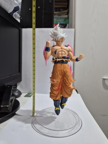 Foto de un comprador: Figuras de acción de Dragon Ball Z Ultra Instinct de Goku y Vegeta