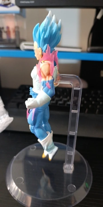 Foto de un comprador: Figuras de acción de Dragon Ball Z Ultra Instinct de Goku y Vegeta