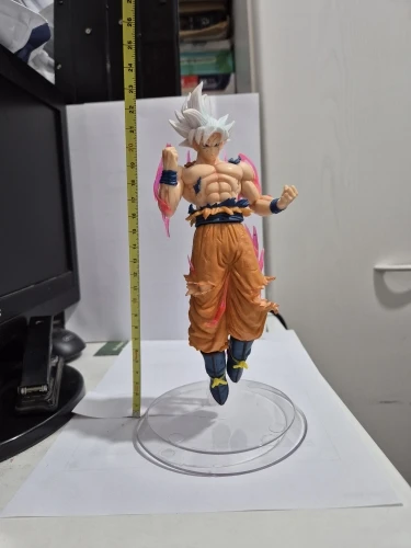 Foto de un comprador: Figuras de acción de Dragon Ball Z Ultra Instinct de Goku y Vegeta
