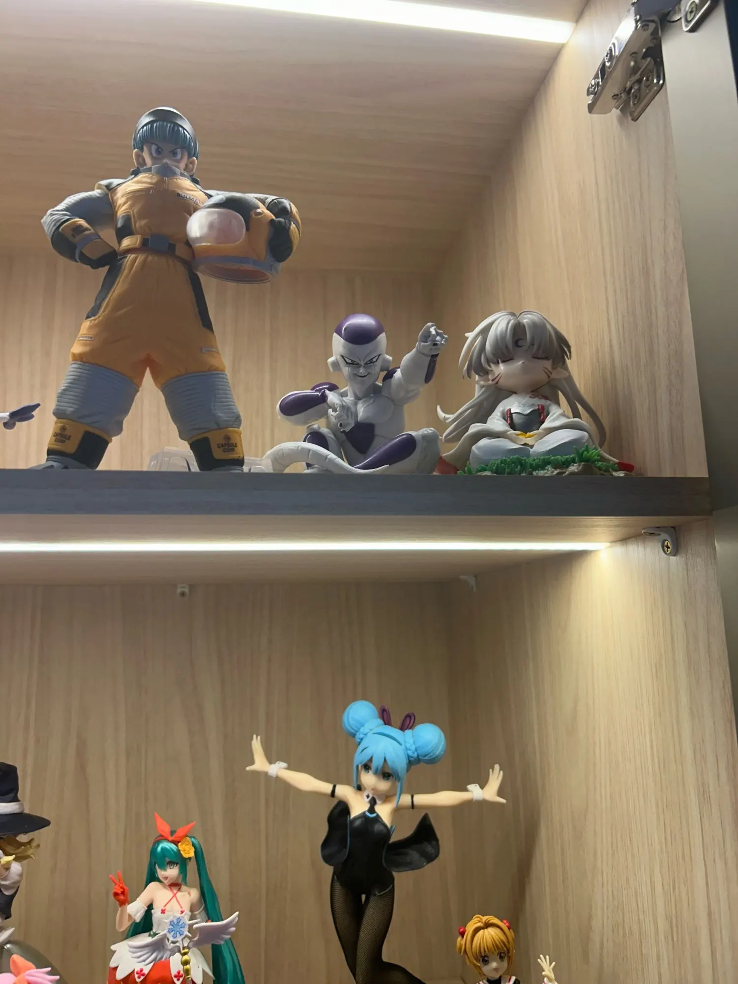 Foto de un comprador: Figuras de Anime Dragon Ball Z de Freezer sentado para colección