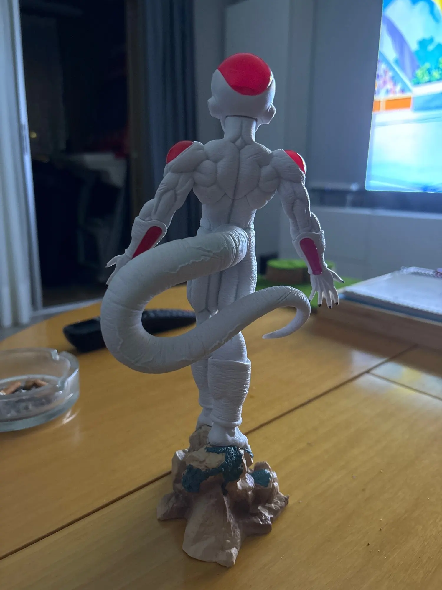Foto de un comprador: Figura de Freezer de 26 cm a escala 1/12 de Dragon Ball