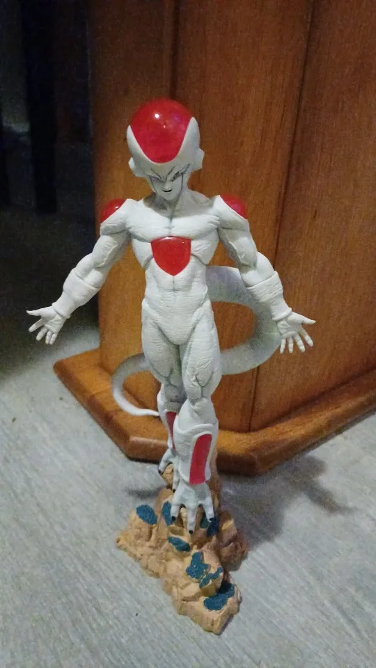 Foto de un comprador: Figura de Freezer de 26 cm a escala 1/12 de Dragon Ball