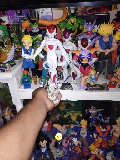 Foto de un comprador: Figura de Freezer de 26 cm a escala 1/12 de Dragon Ball