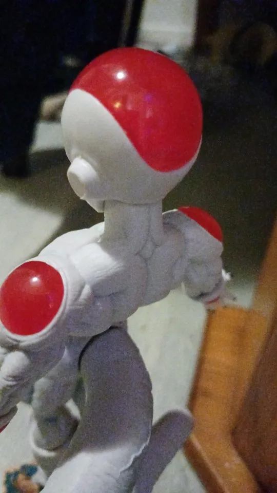 Foto de un comprador: Figura de Freezer de 26 cm a escala 1/12 de Dragon Ball