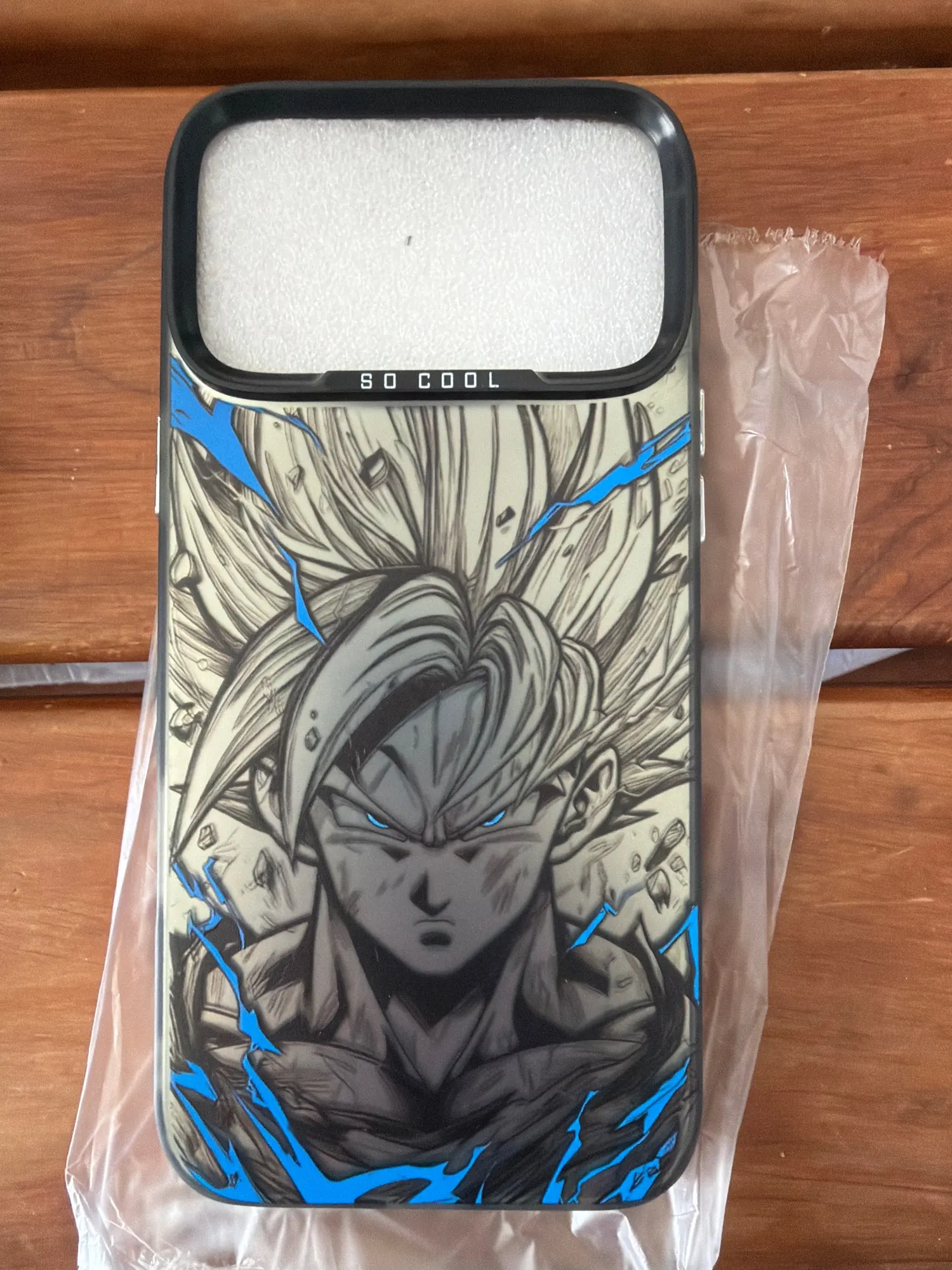 Foto de un comprador: Funda de celular Dragon Ball antigolpes para iPhone, Goku y Vegeta