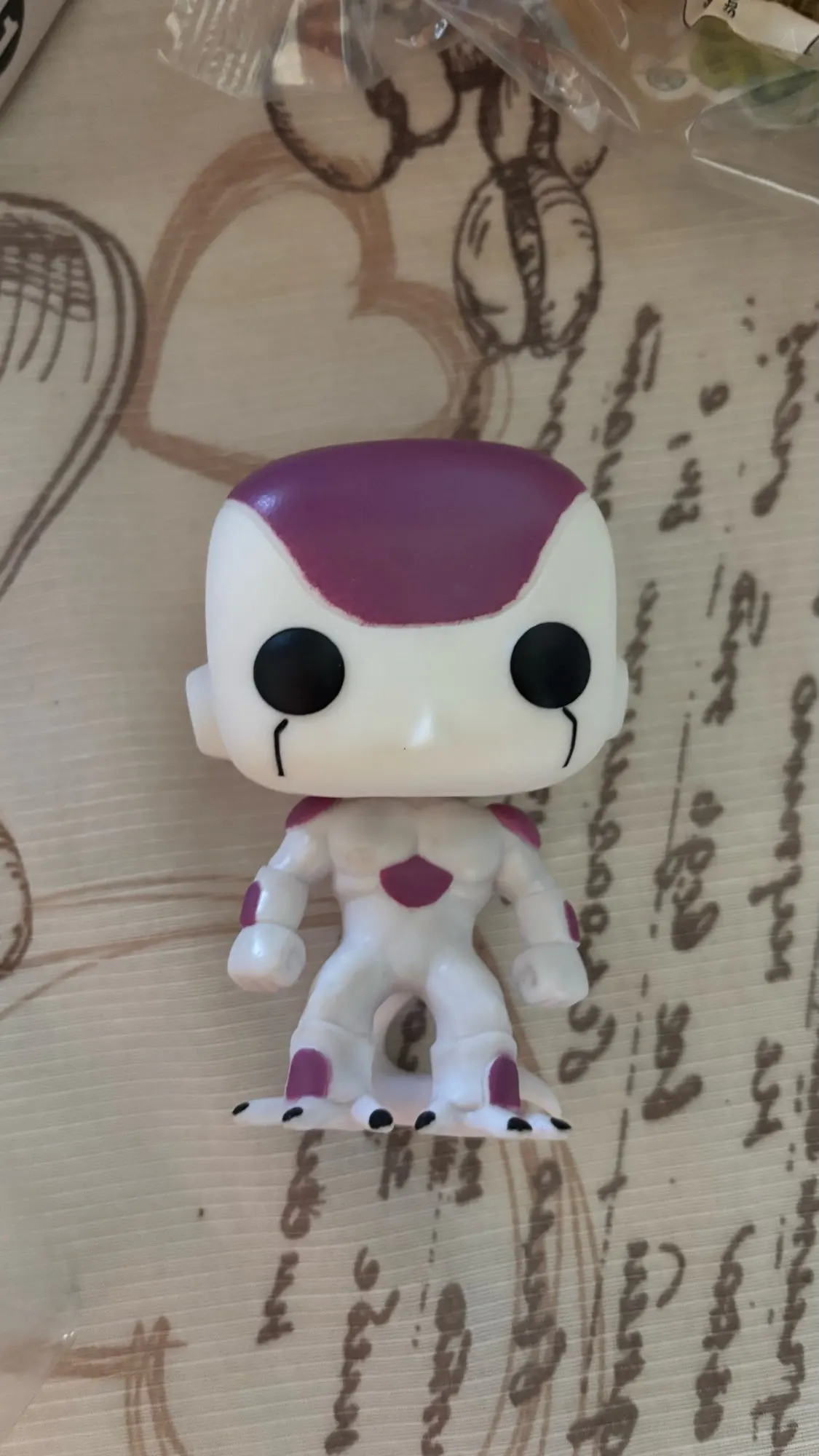 Foto de un comprador: Cabezones de Vegeta 156 y más modelos de vinilo, 10 cm
