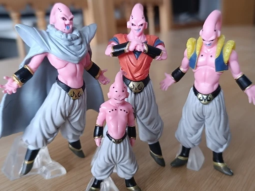 Foto de un comprador: Juego de 8 figuras de acción de Dragon Ball Z, pequeñas