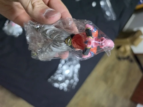 Foto de un comprador: Juego de 8 figuras de acción de Dragon Ball Z, pequeñas