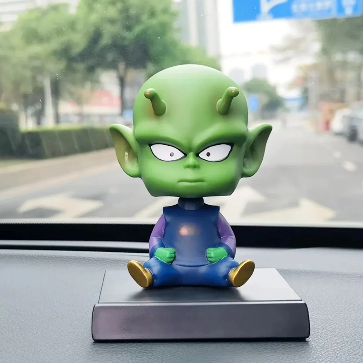 Muñecos con cabeza oscilante de Dragon Ball: Goku y Vegeta – vue 3