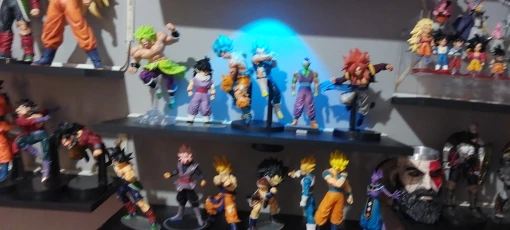 Foto de un comprador: Figura de Dragon Ball de Broly de 19,5 cm, pelo vibrante
