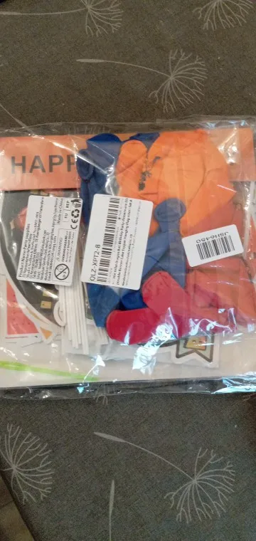 Foto de un comprador: Vajilla desechable de Dragon Ball para fiesta de cumpleaños