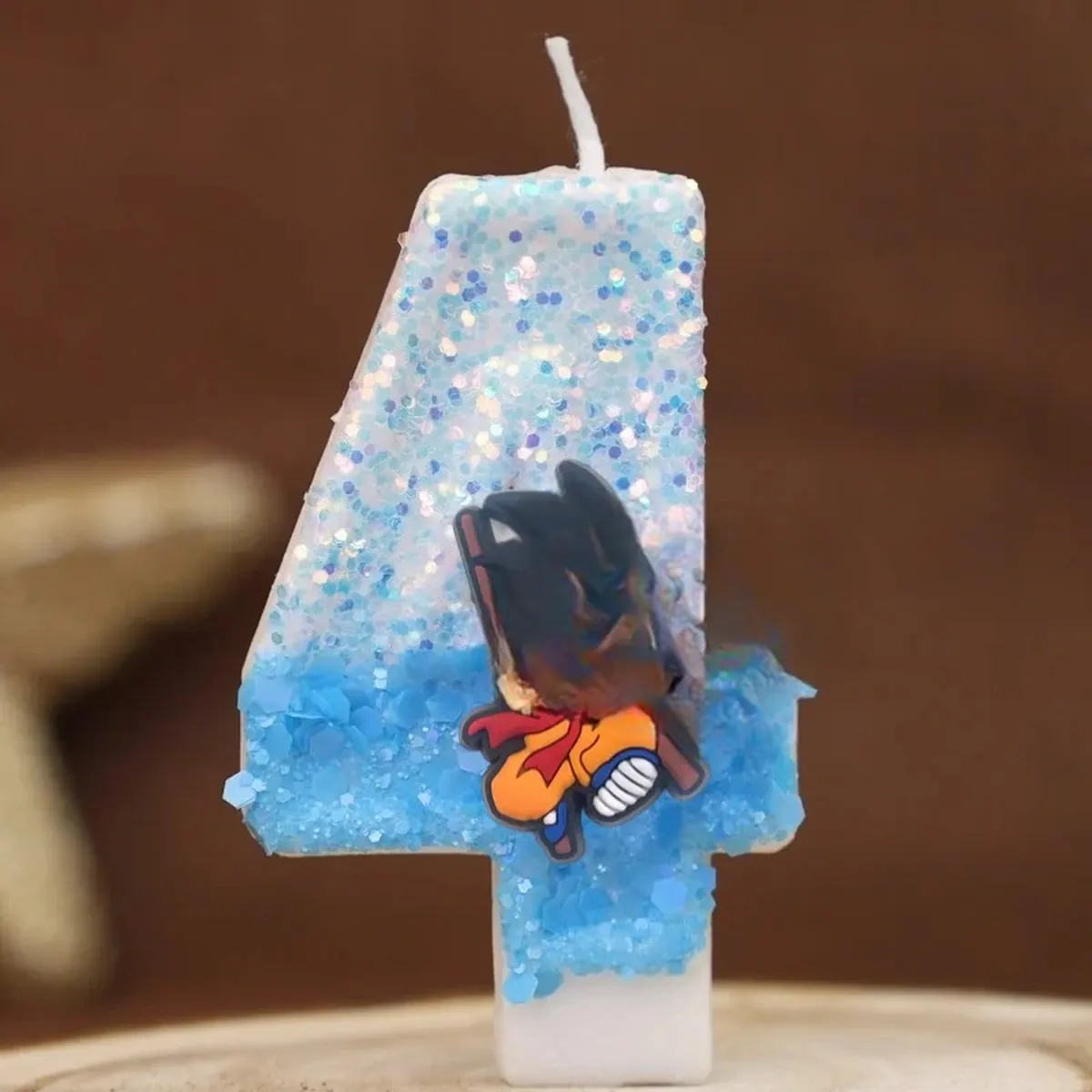 Vela con número temático de Dragon Ball para pastel infantil – a 4